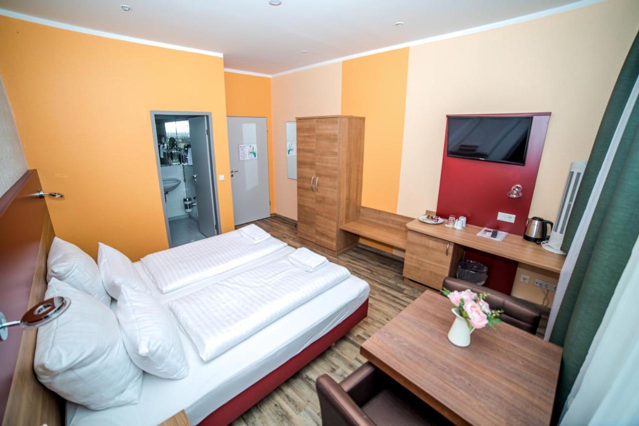 Alexander Business Отель 3*